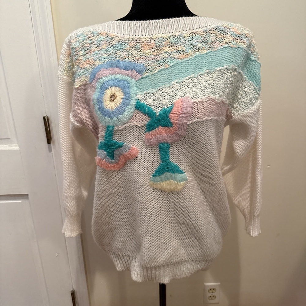 Vintage Basket of Yarn Pastel Womens Sweater